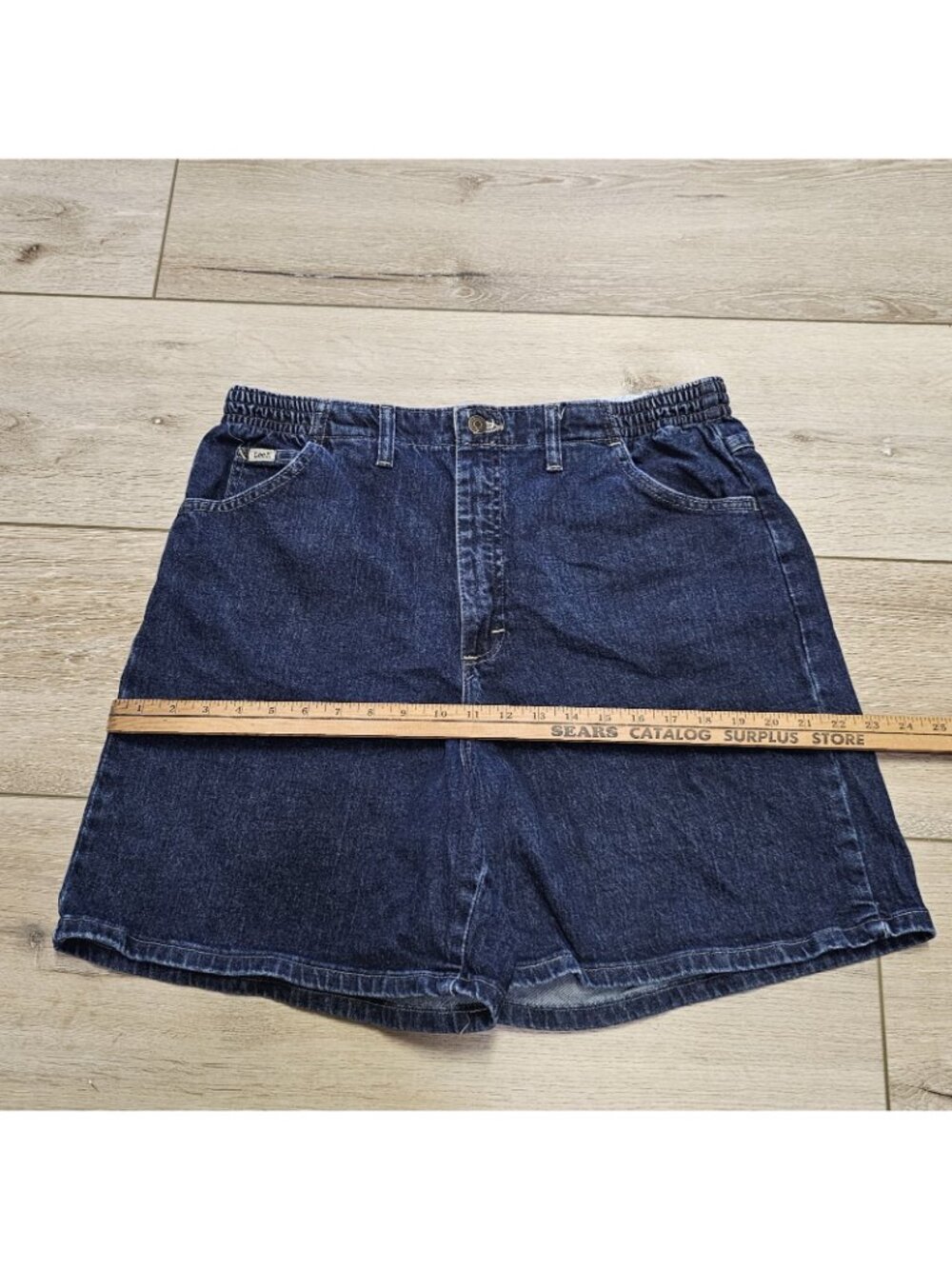 Lee Women's Side Elastic Denim Shorts Size 16 Medium Dark Wash Comfort Stretch - Picture 6 of 9